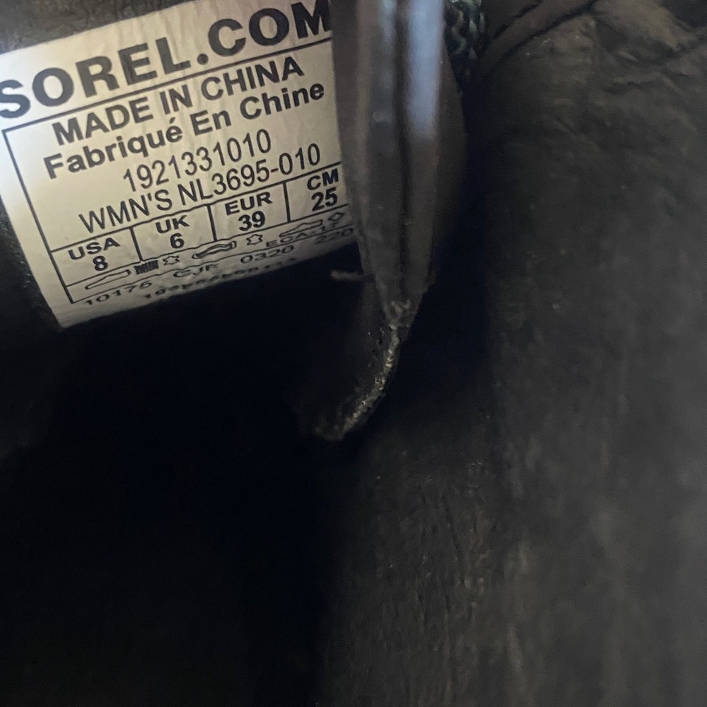 NIB SOREL Perfect Pairs Blake Waterproof Bootie Black Leather, blue/black laces - Picture 8 of 8